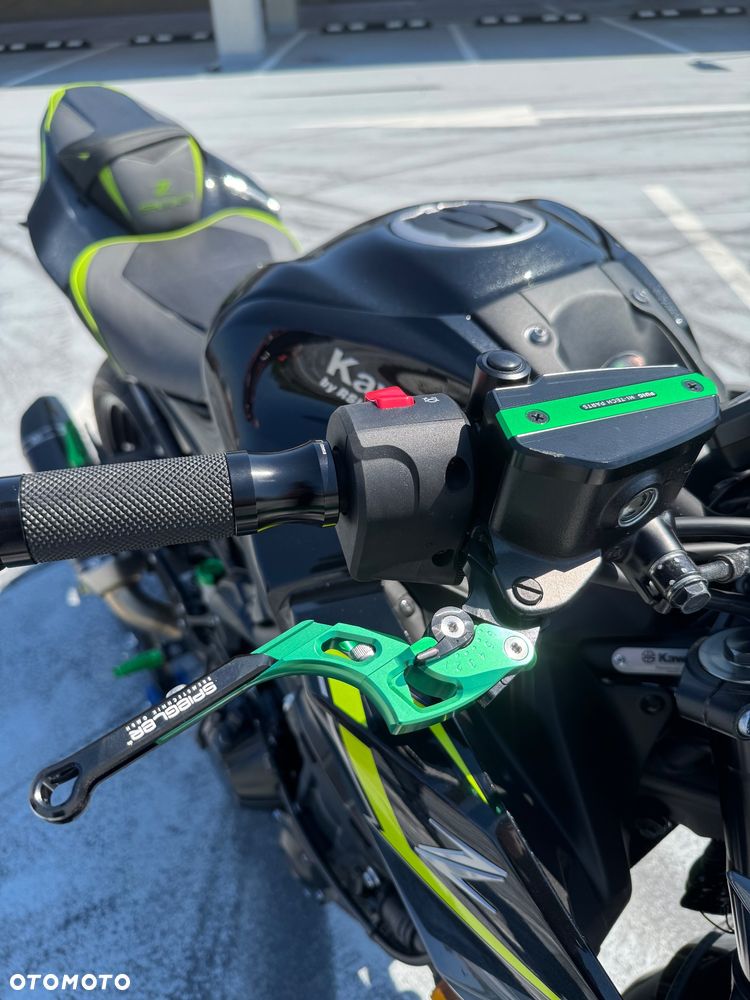 Kawasaki Z 900 - 17