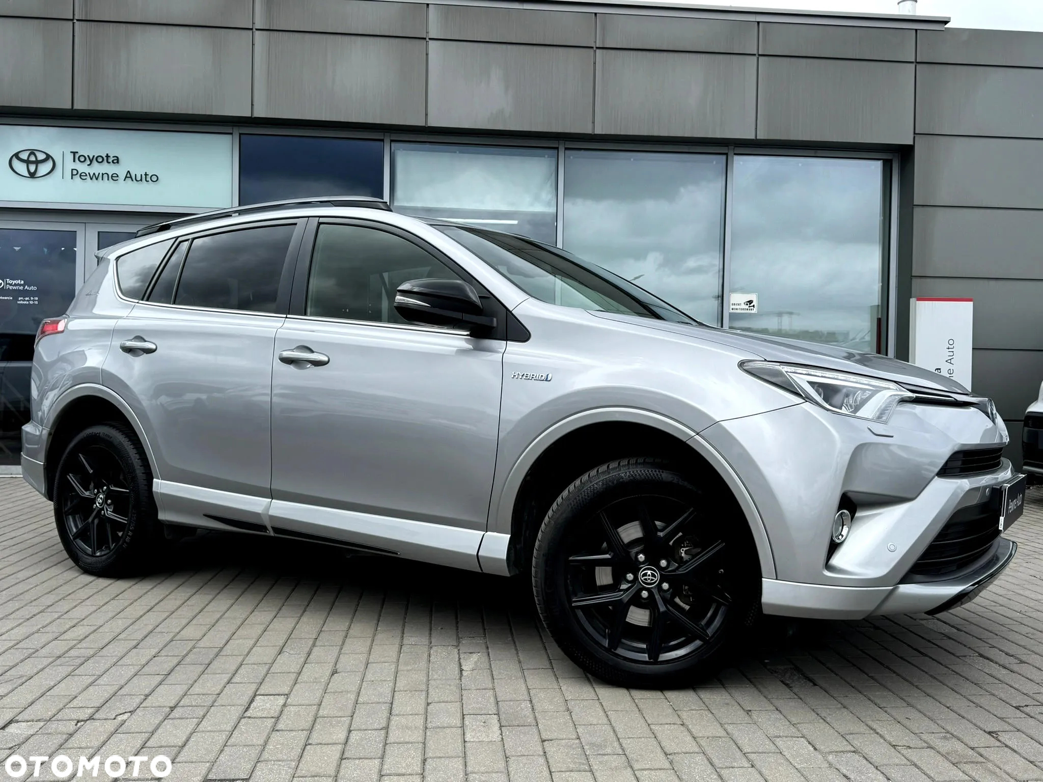Toyota RAV4 Hybrid Selection 4x4 - 6
