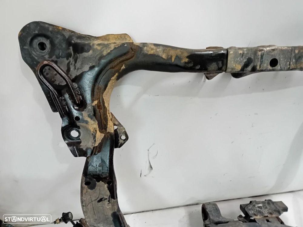 Charriot frente HONDA Civic VII Sedan (ES_, ET_) - 5