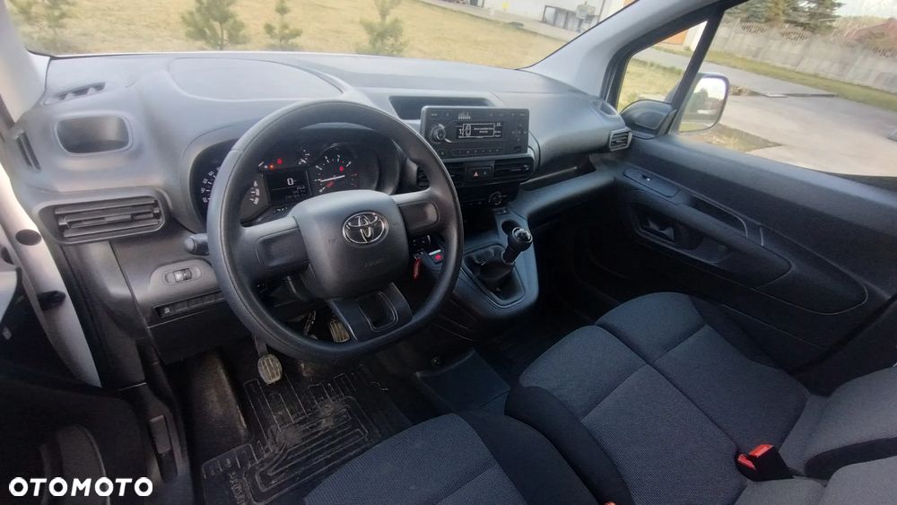 Toyota Proace City - 18