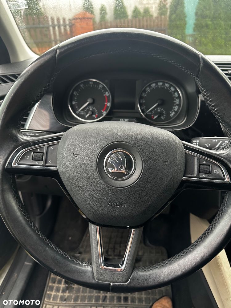 Skoda Fabia 1.2 TSI Active DSG - 14