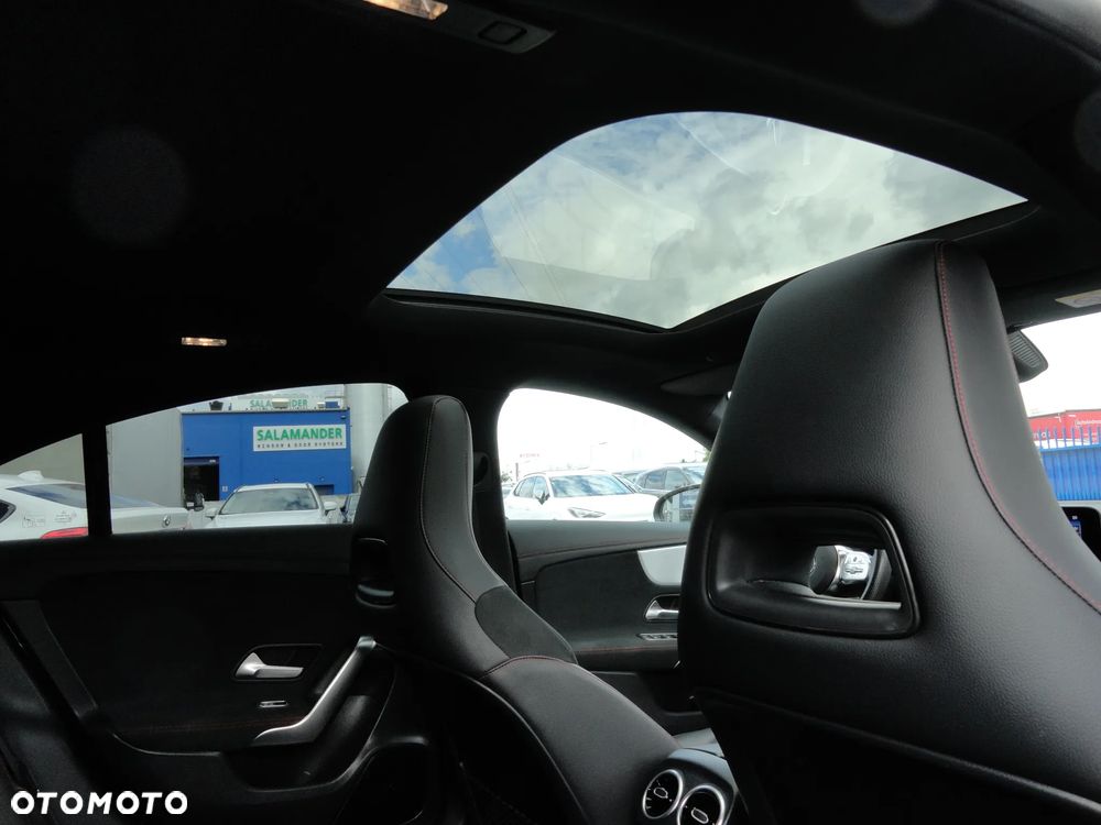 Mercedes-Benz CLA 200 7G-DCT Edition AMG Line - 12