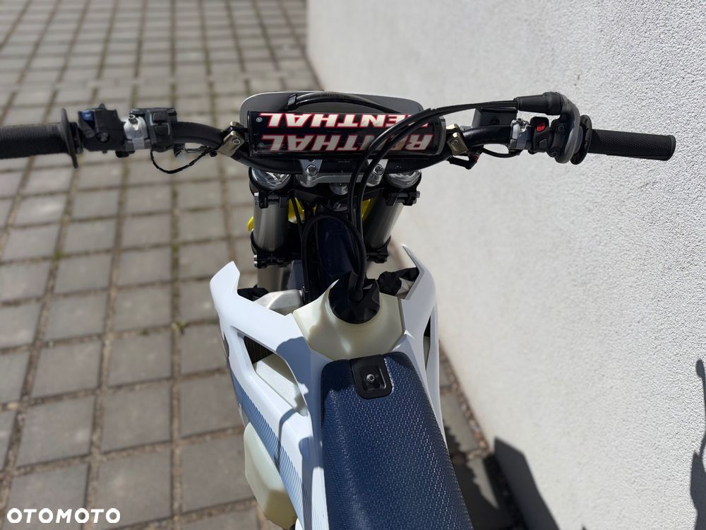 Husqvarna FE - 14