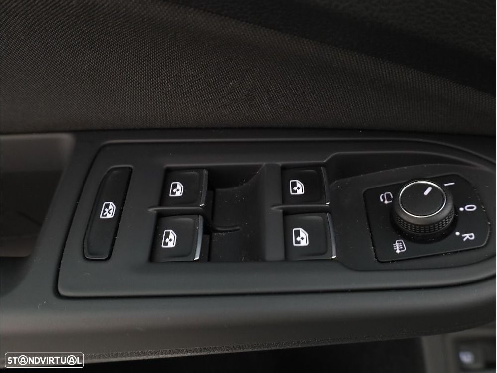 VW Golf 1.4 TSI e-Hybrid DSG - 14