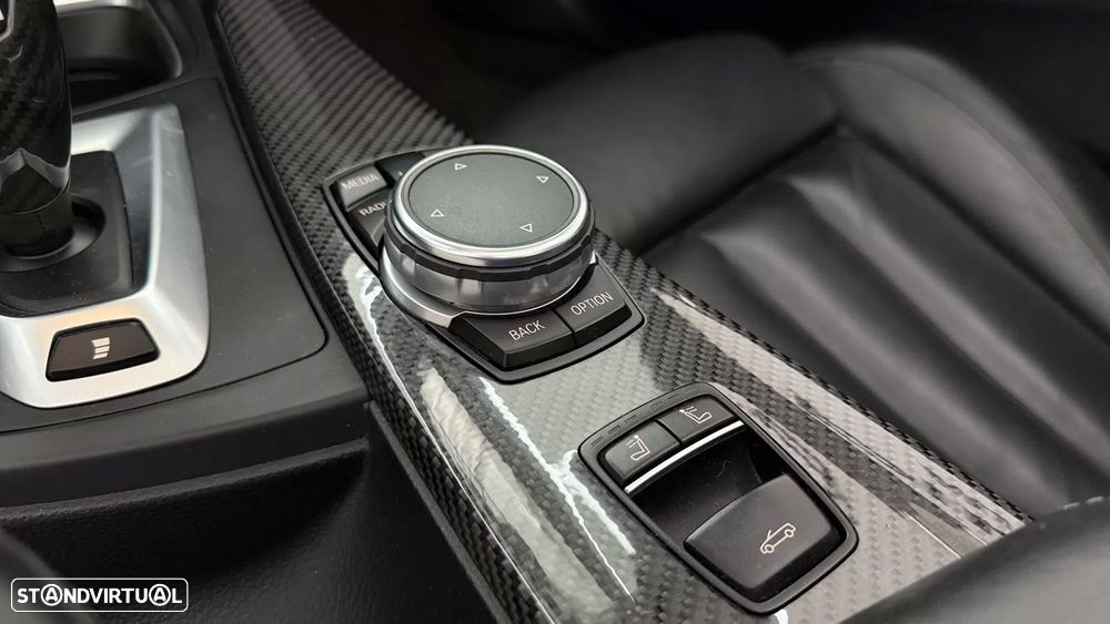 BMW M4 Auto - 31