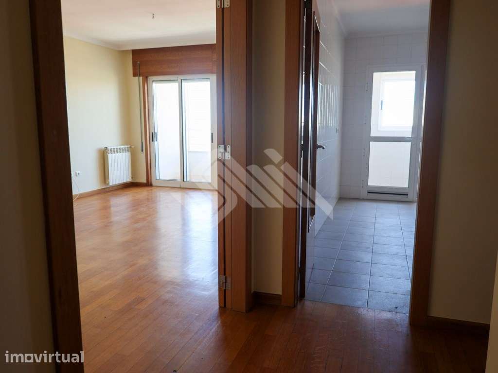 Apartamento T2 Campo Alegre - Grande imagem: 3/19
