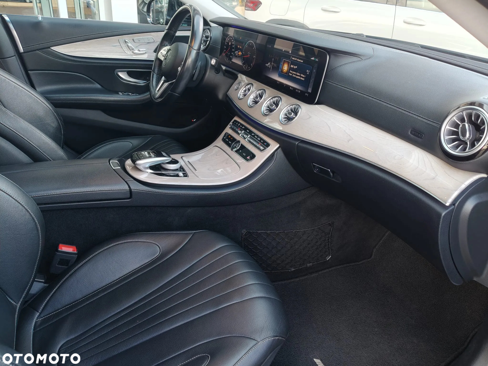 Mercedes-Benz CLS 350 d 4Matic 9G-TRONIC AMG Line - 15