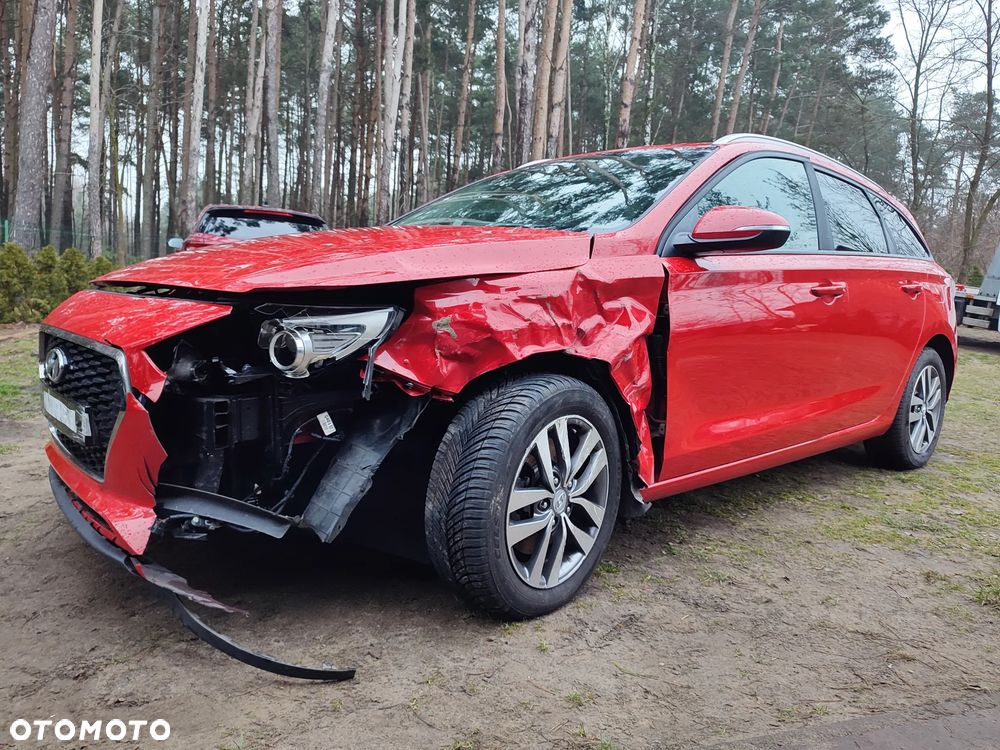 Hyundai i30 i30cw 1.4 Fifa World Cup Edition - 22