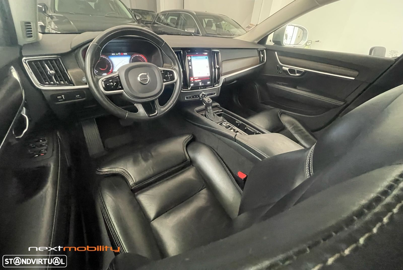 Volvo V90 Cross Country 2.0 D4 Pro AWD Geartronic - 11