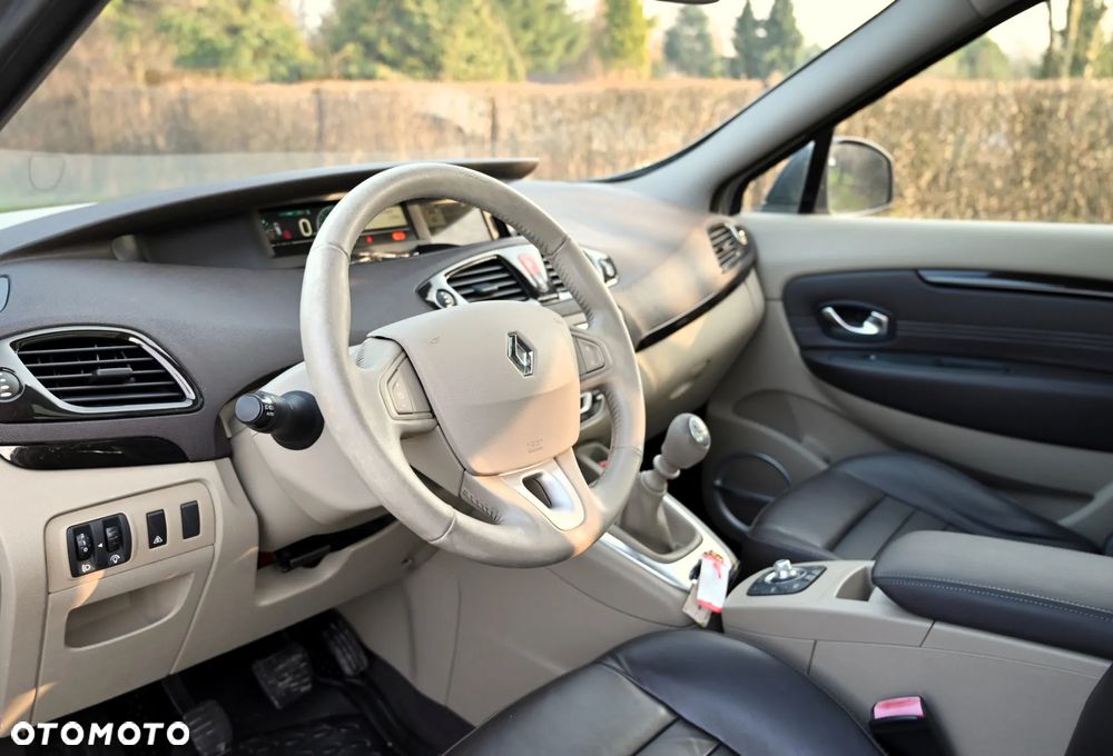 Renault Scenic TCe 130 Bose Edition - 15