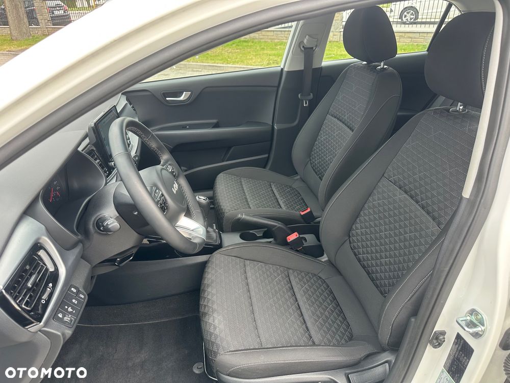 Kia Rio 1.0 T-GDI 100 Vision - 22