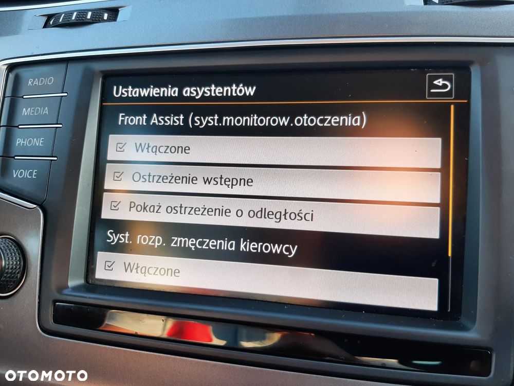 Volkswagen Golf 1.2 TSI BlueMotion Technology Lounge - 24