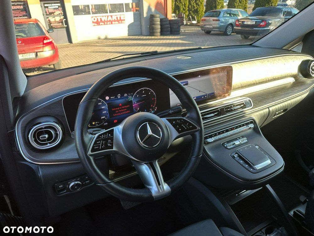 Mercedes-Benz Klasa V - 15