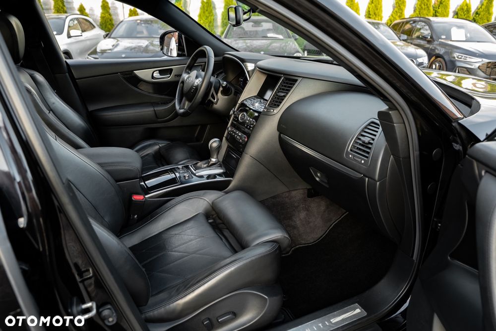 Infiniti FX FX30d S - 24
