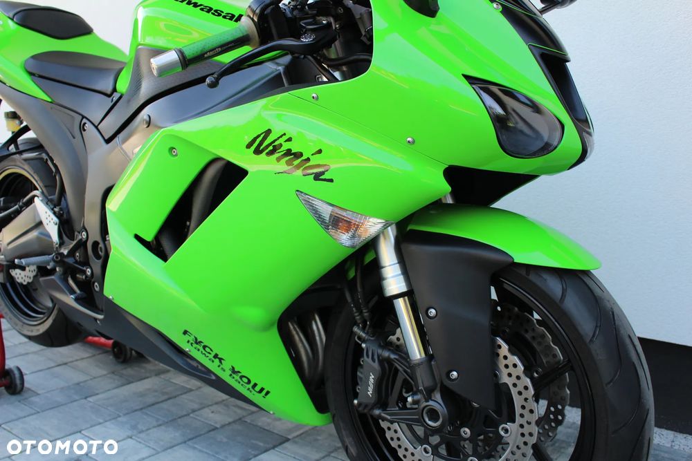 Kawasaki ZXR - 12