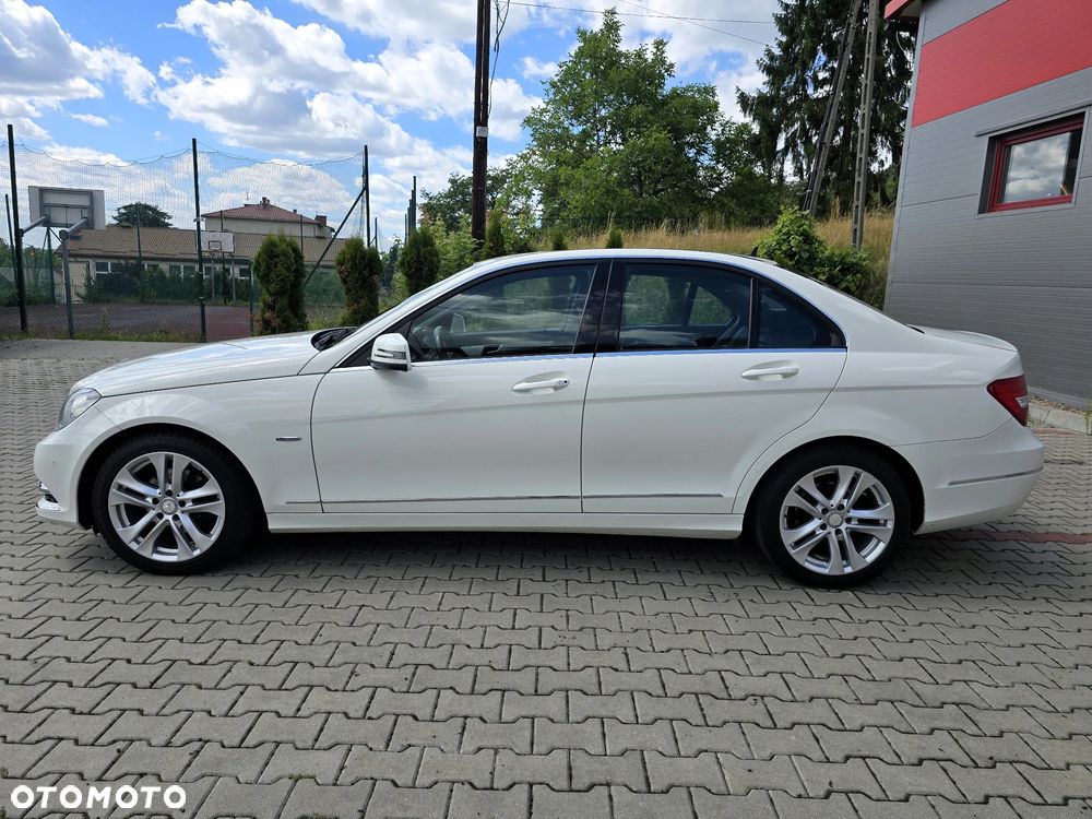 Mercedes-Benz Klasa C 180 CGI Automatik BlueEFFICIENCY SPORT EDITION - 4