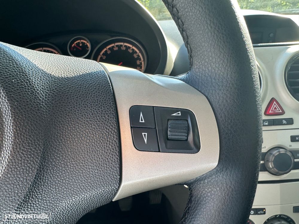 Opel Corsa 1.3 CDTI Enjoy EcoFLEX - 23