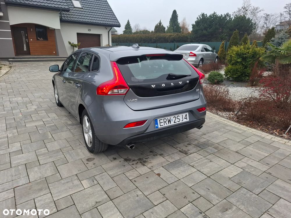 Volvo V40 T2 You - 11