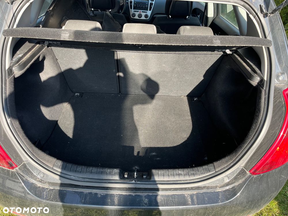 Kia Ceed 2.0 crdi Optimum + - 21