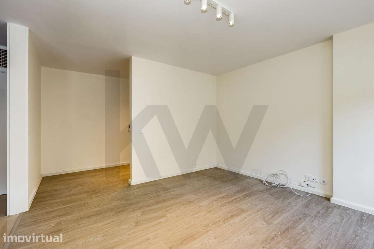 Apartamento T1 para arrendamento nas Laranjeiras - Grande imagem: 2/19