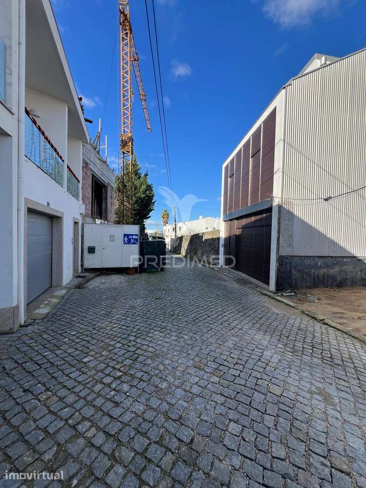 Terreno com 213 M2 em Real, Braga - Grande imagem: 3/17