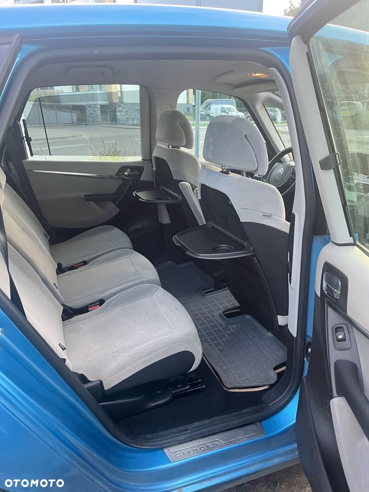 Citroën C4 2.0 HDi Exclusive - 4