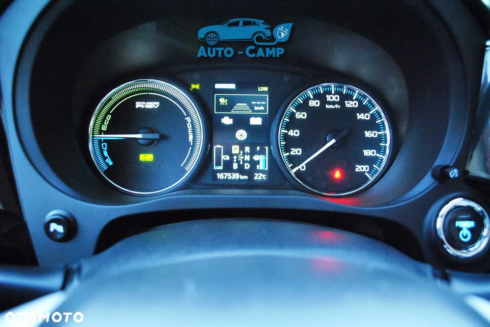 Mitsubishi Outlander Instyle NAVI + - 37
