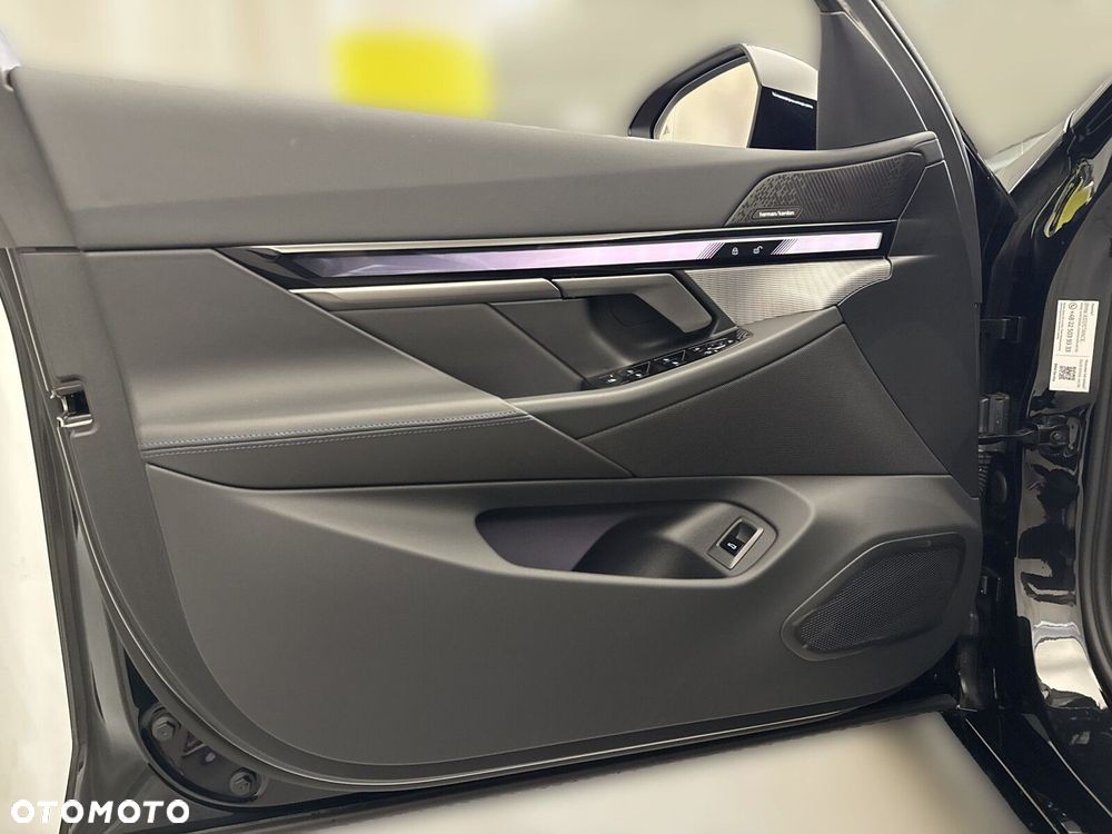 BMW Seria 5 - 12