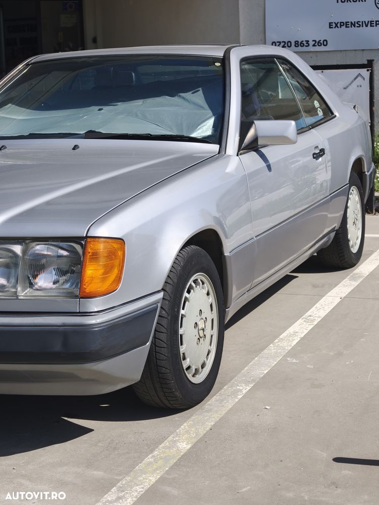 Mercedes-Benz W124 - 1