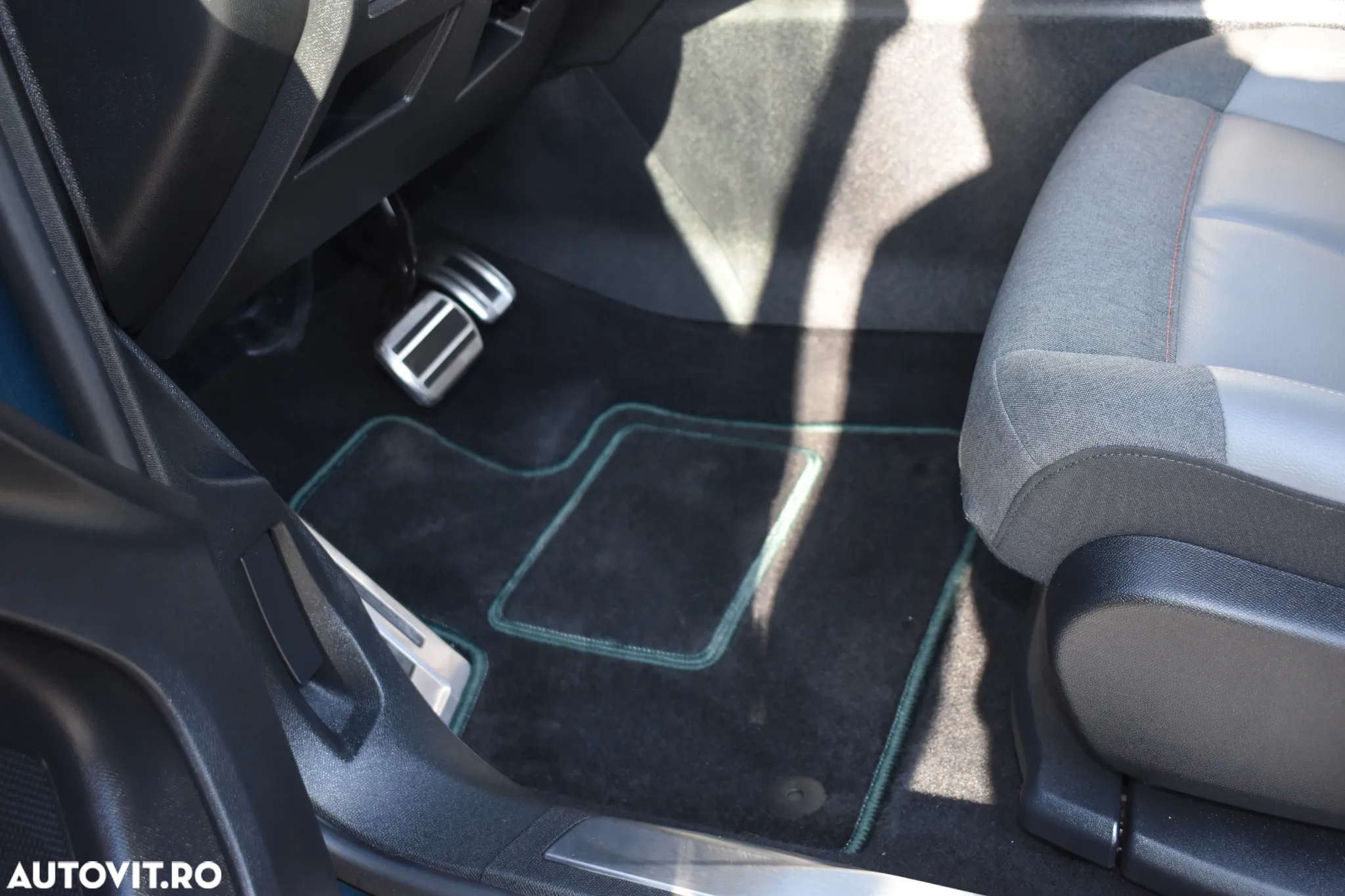 Citroën C5 Aircross Hybrid 225 e.EAT8 SHINE PACK - 18