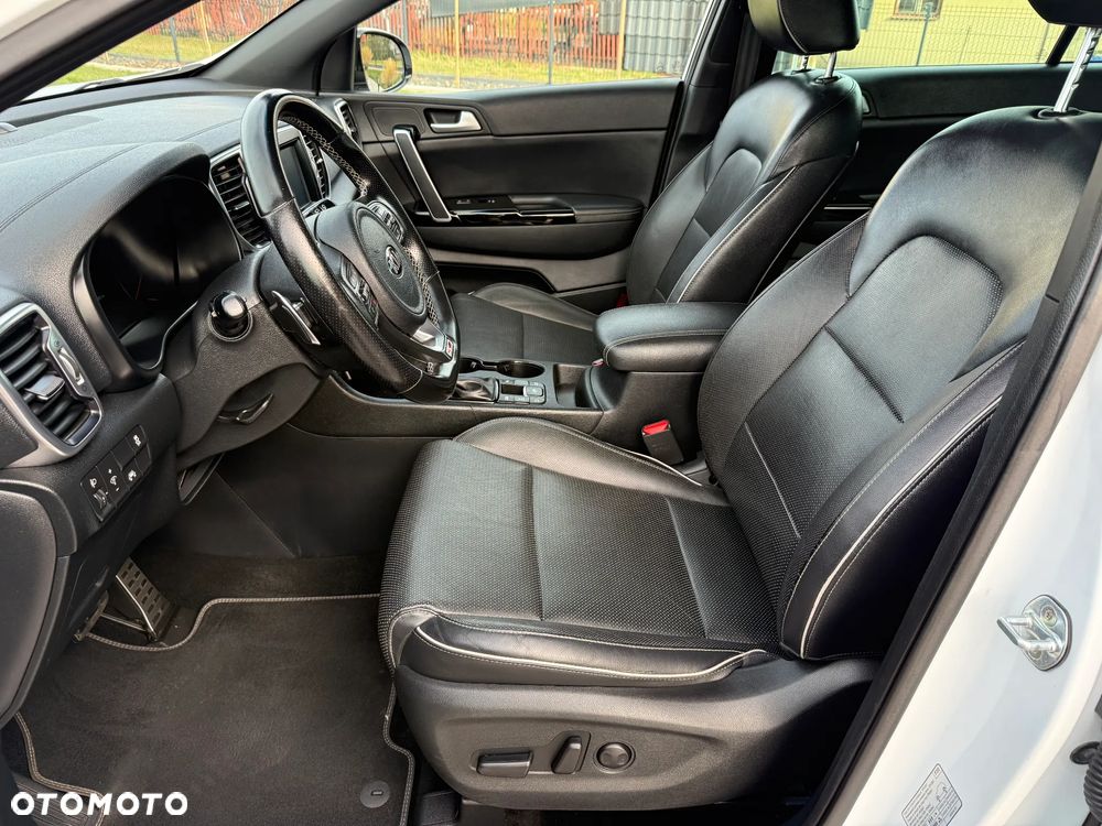 Kia Sportage 2,0 CRDI AWD GT Line - 30