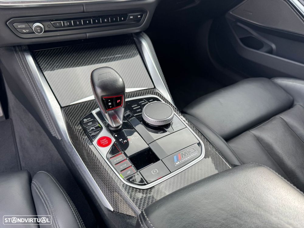 BMW M3 Competition xDrive - 34