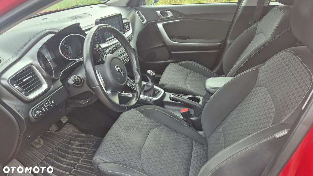 Kia Ceed 1.4 T-GDI M - 8