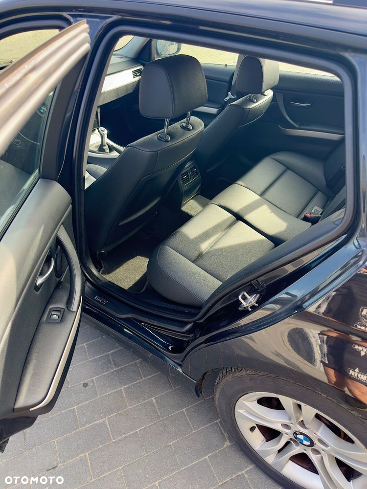 BMW Seria 3 318d - 7