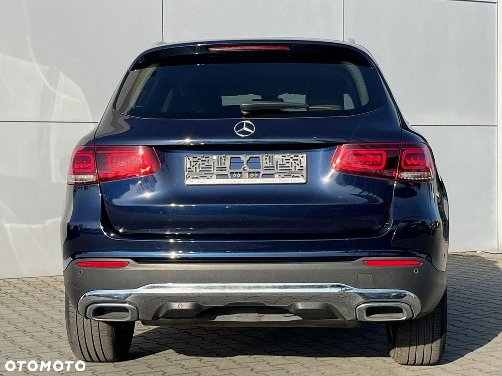 Mercedes-Benz GLC 300 e 4-Matic Business Edition - 11
