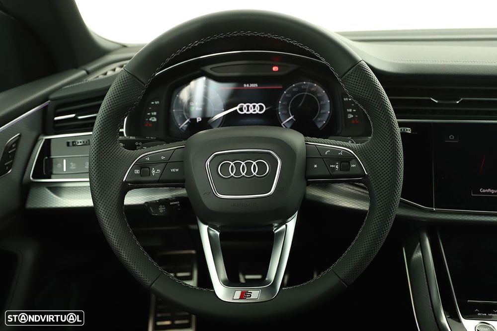 Audi Q8 55 TFSIe quattro Tiptronic - 14