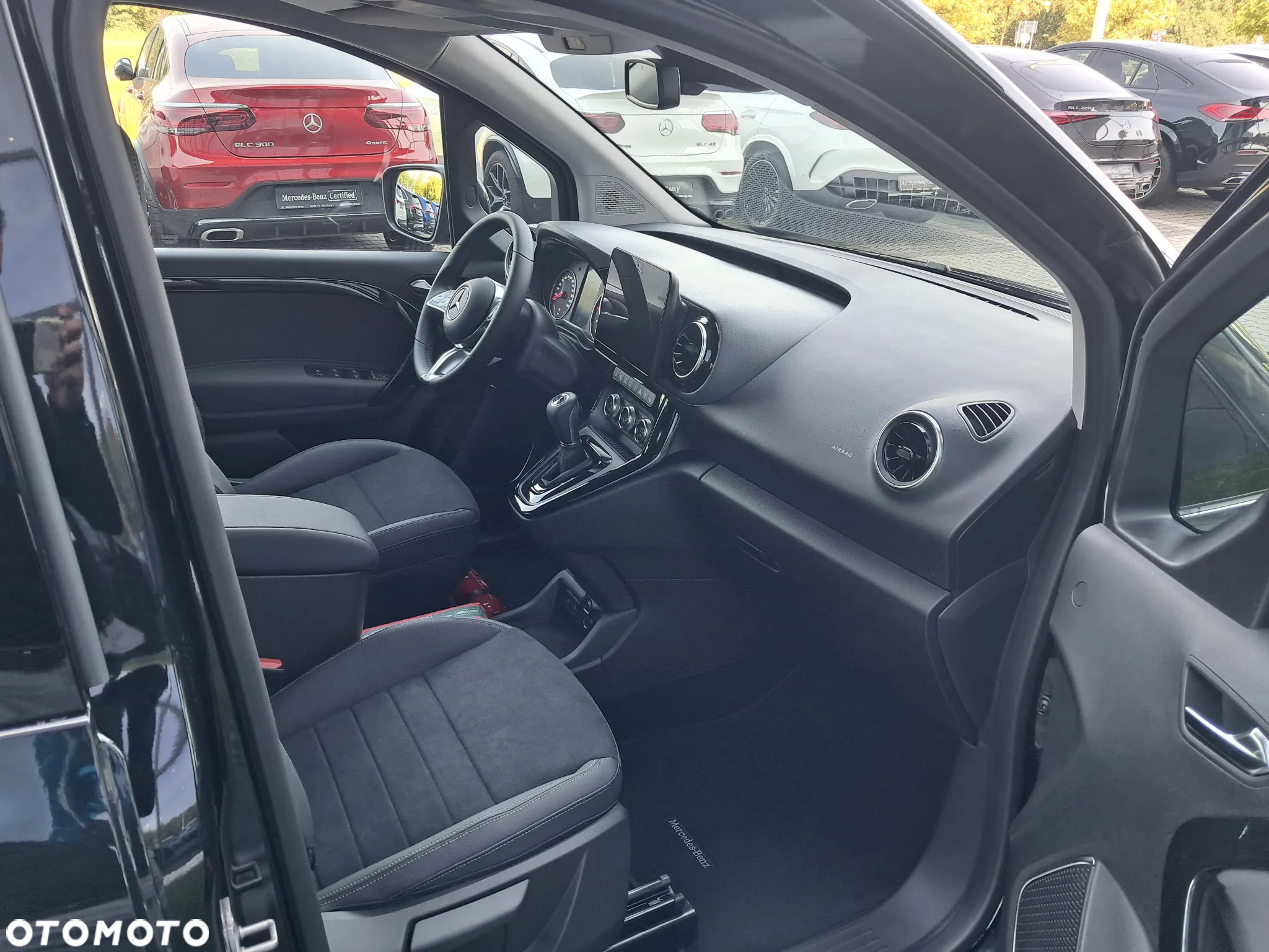 Mercedes-Benz Klasa T 180 d Style - 18