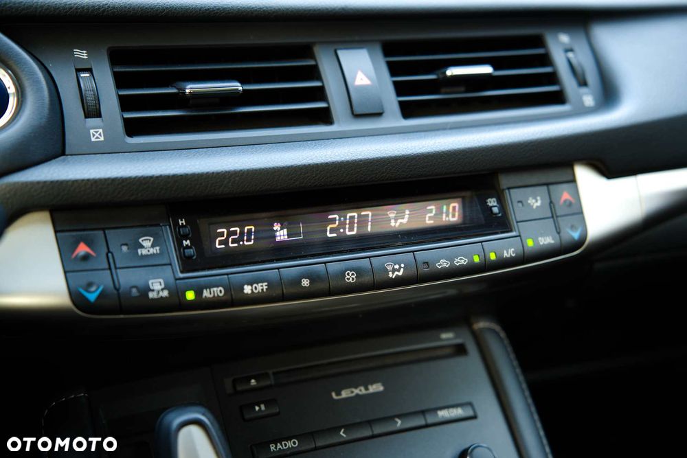 Lexus CT 200h Elegance EU6 - 23