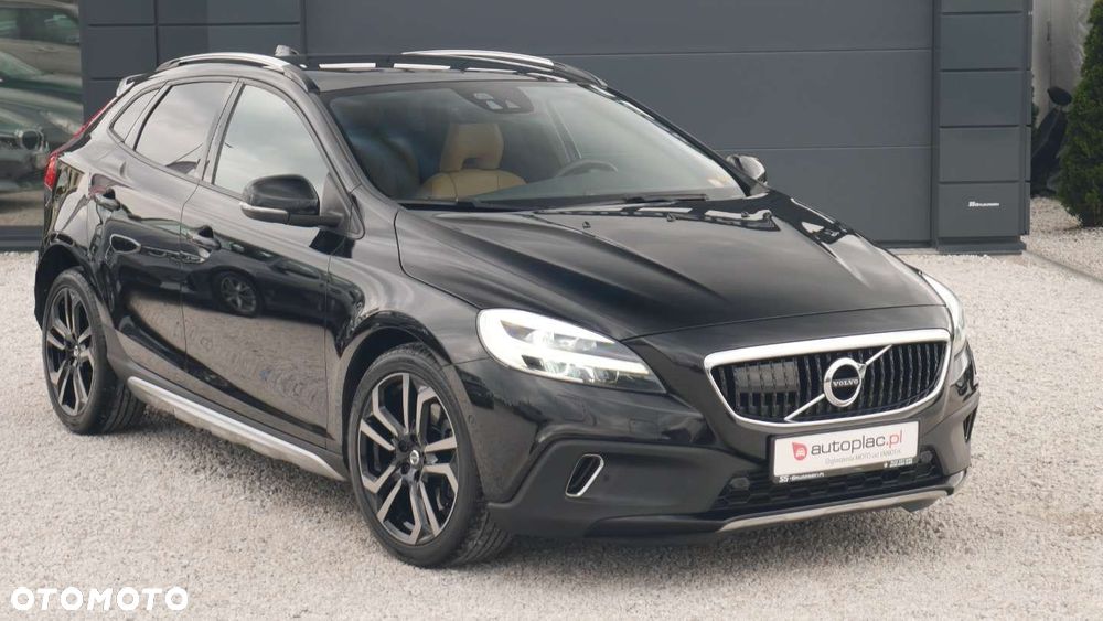 Volvo V40 Cross Country - 3