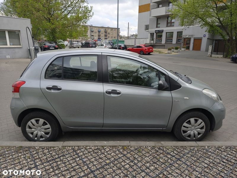 Toyota Yaris 1.0 Terra - 5