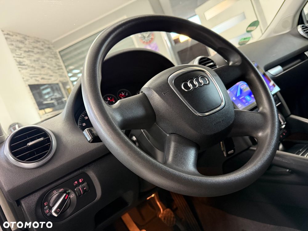 Audi A3 3-drzwiowe 1.6 Limited Edition - 15