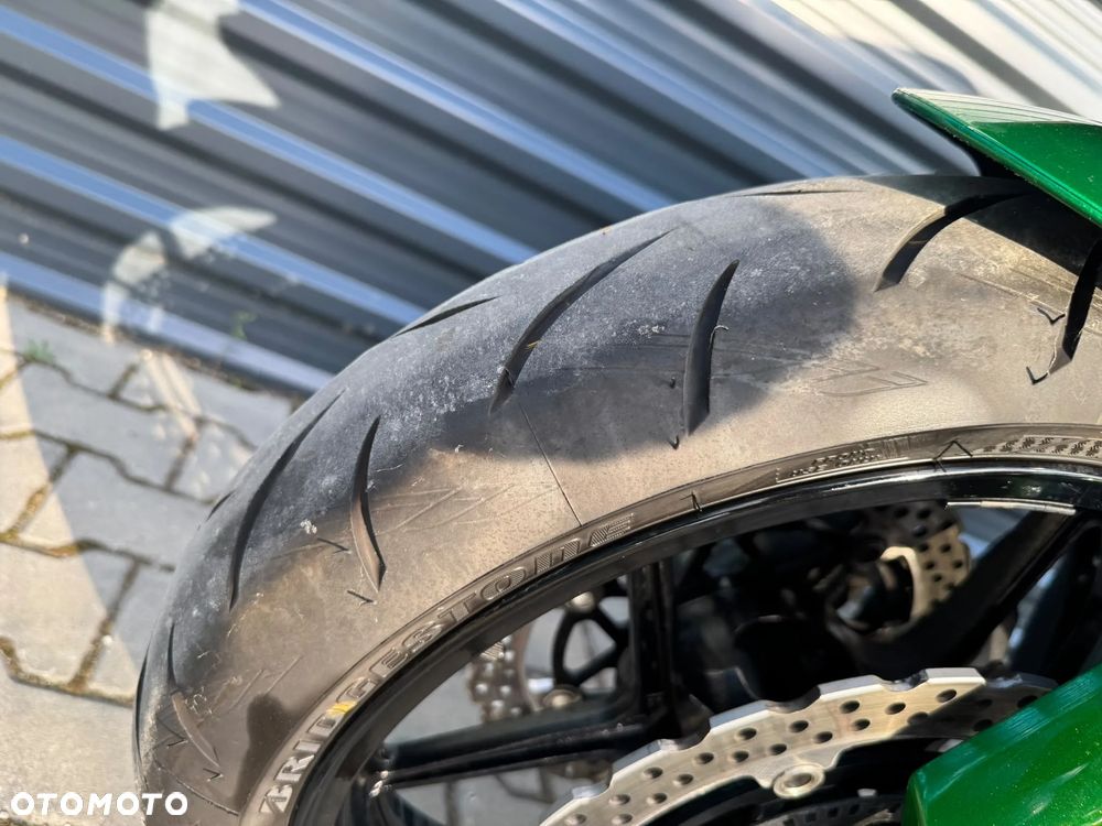 Kawasaki Ninja 1000 SX - 18