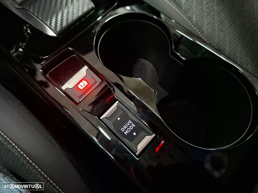 Peugeot 208 1.2 Hybrid Allure e-DCS6 - 19