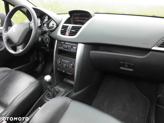 Peugeot 207 CC - 7