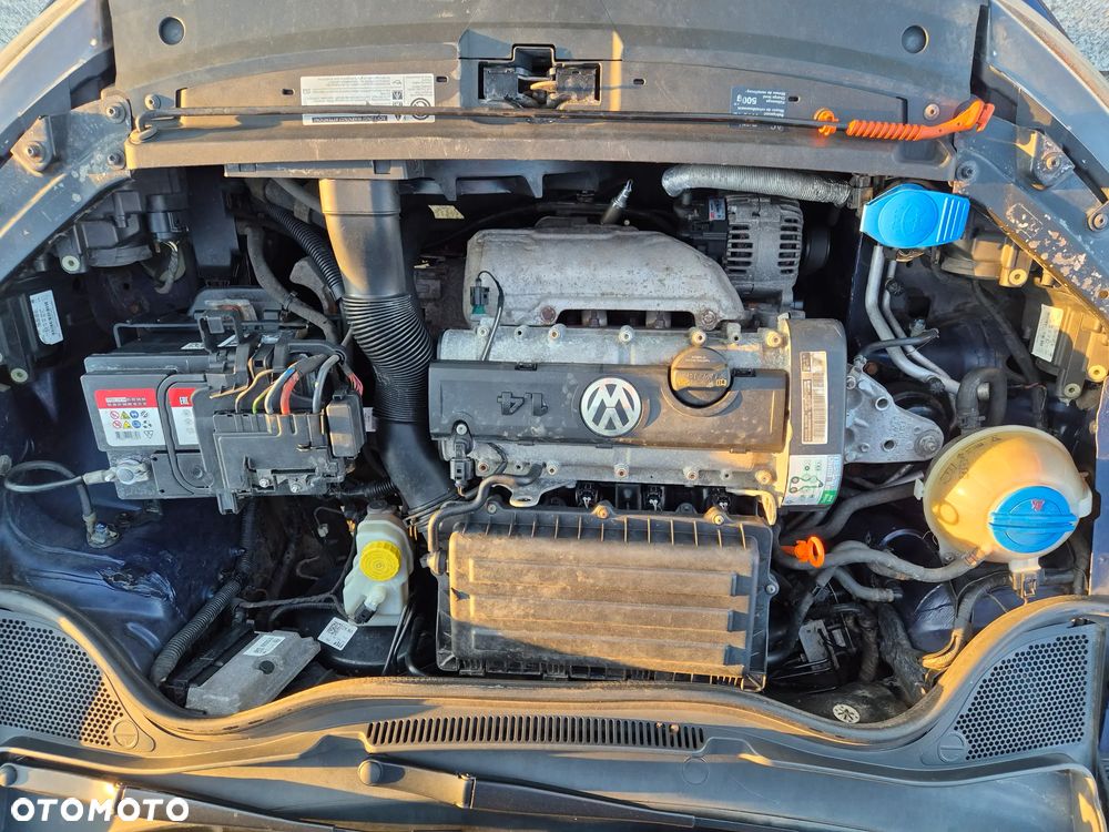 Volkswagen Polo 1.4 16V Comfortline - 15