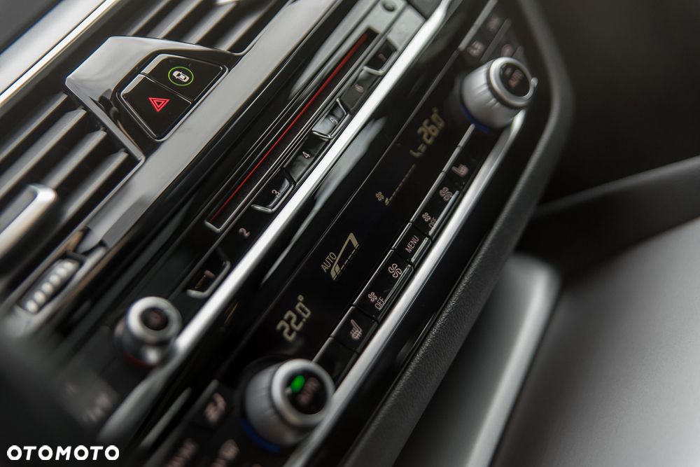 BMW Seria 5 525d - 19