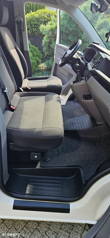 Volkswagen Transporter T6.1 - 10