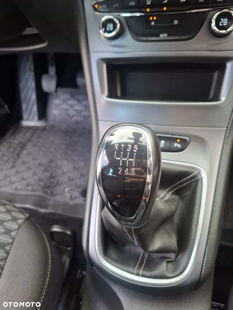 Opel Astra 1.6 CDTI Dynamic - 15