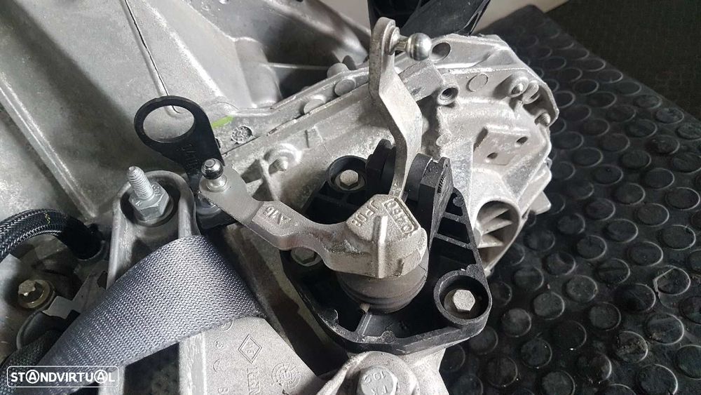 CAIXA DE VELOCIDADES DACIA SANDERO STEPWAY - 13