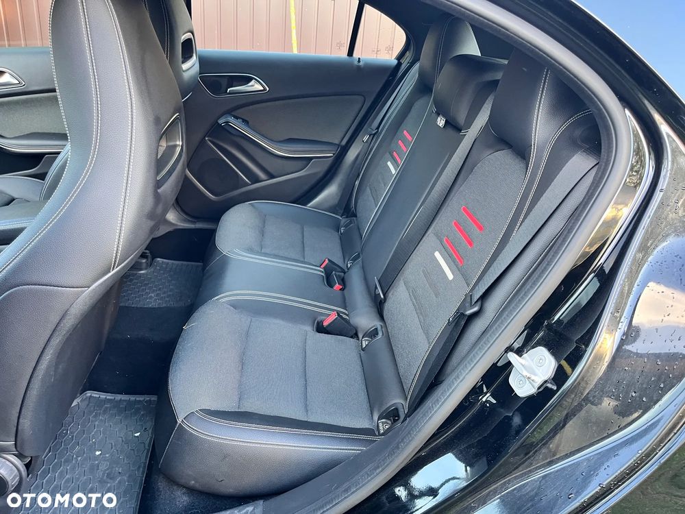 Mercedes-Benz Klasa A 180 7G-DCT - 18